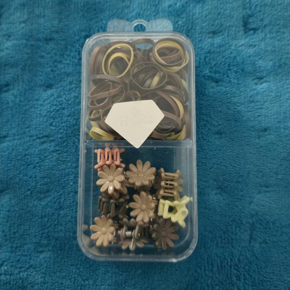 Mint Floral Hair Accessories Set - Brown, Yellow, Pink